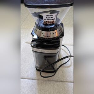 Cuisinart Supreme Grind Automatic Burr Mill  Stainless Steel DBM-8P1